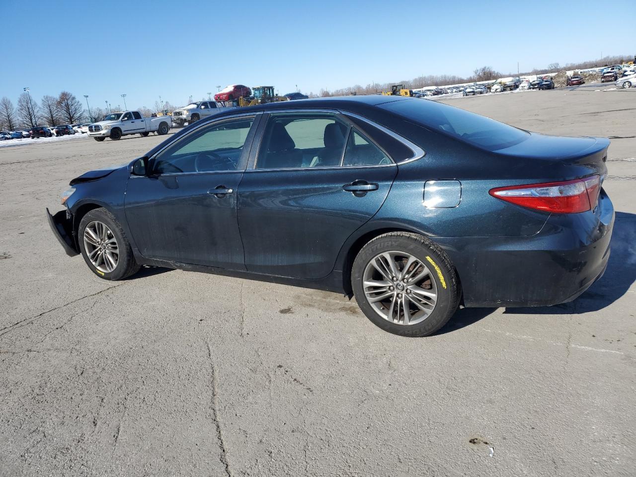 2015 TOYOTA CAMRY