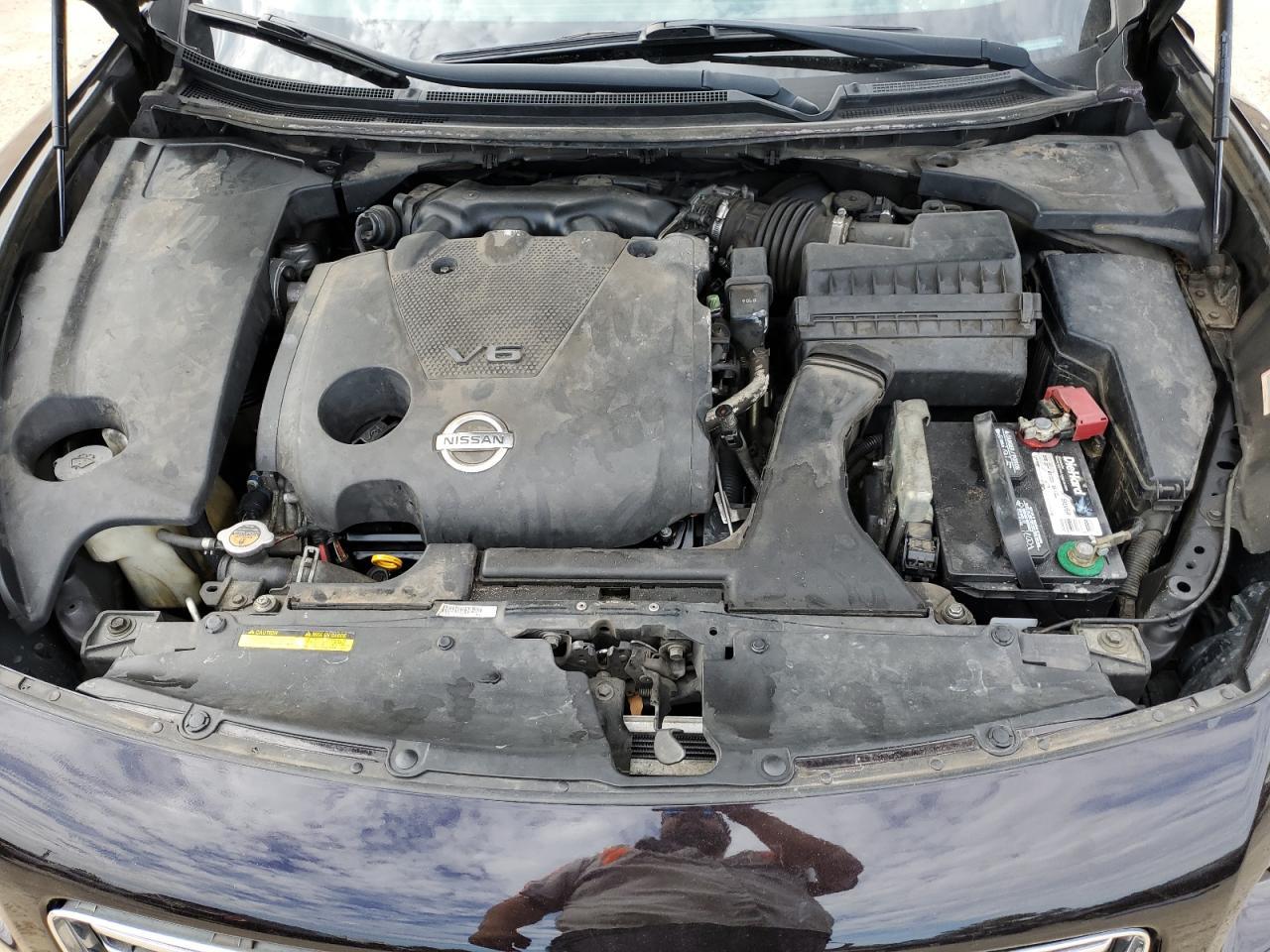 2010 NISSAN Maxima