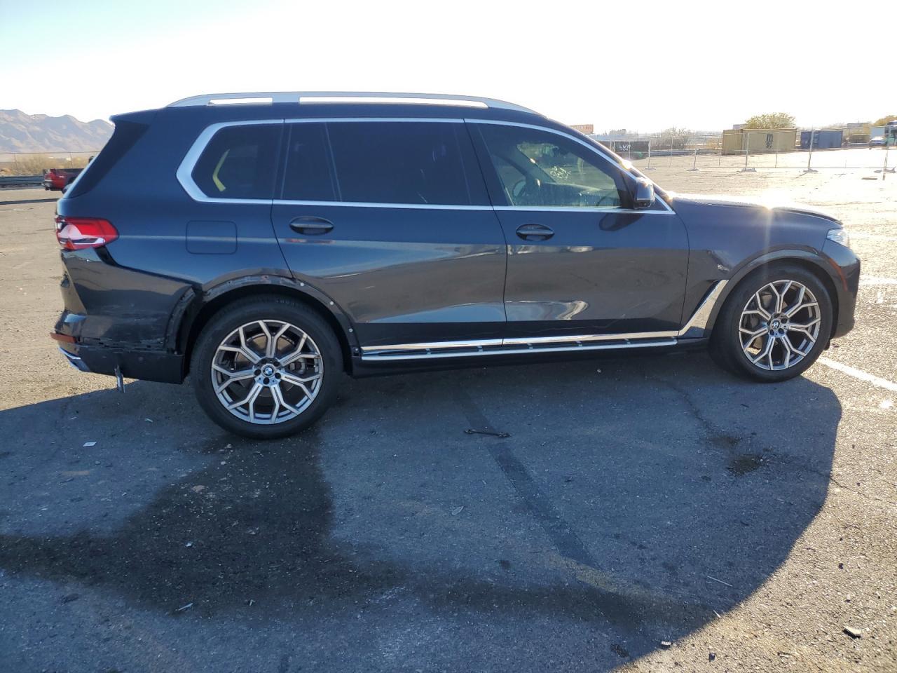 2020 BMW X7