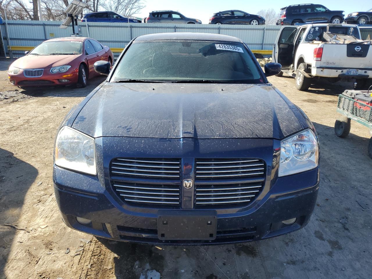 2006 DODGE MAGNUM