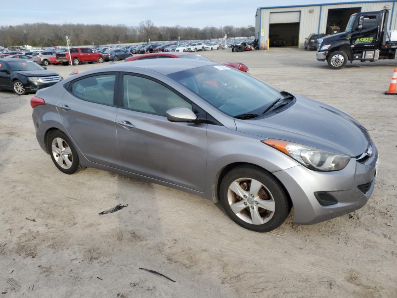 2011 HYUNDAI ELANTRA
