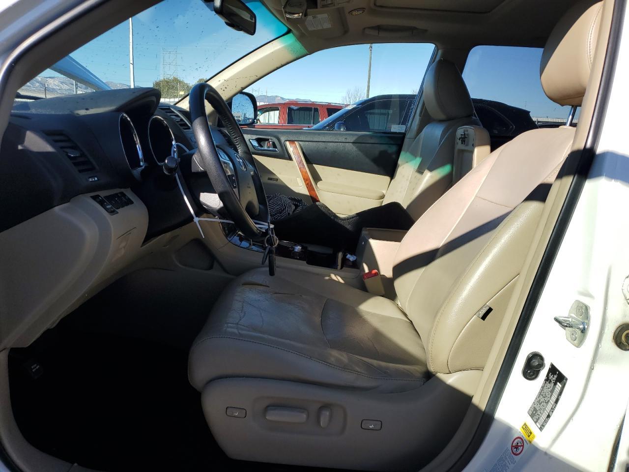 2012 TOYOTA HIGHLANDER