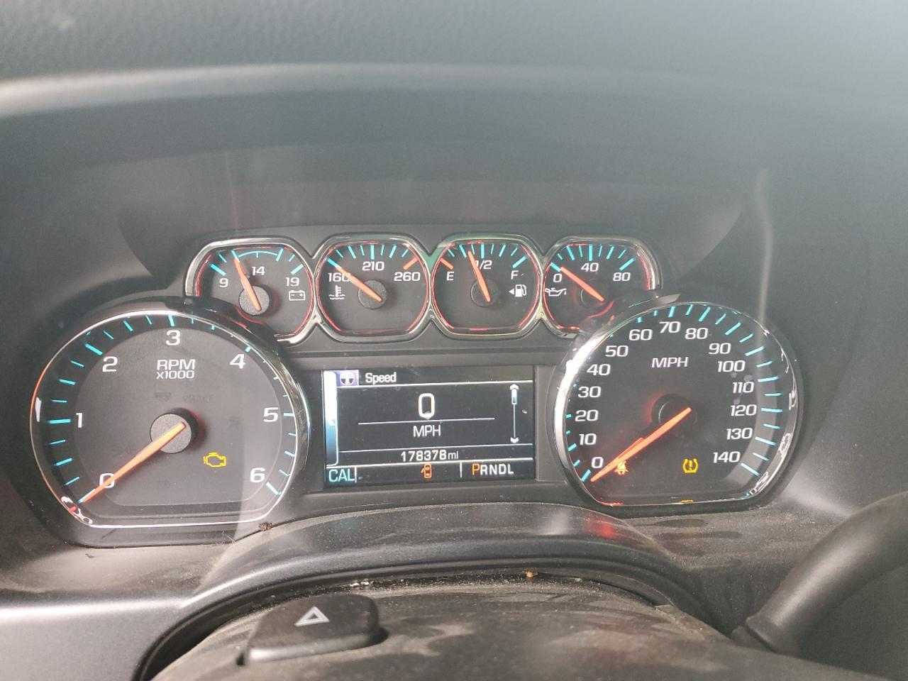 2018 CHEVROLET Silverado