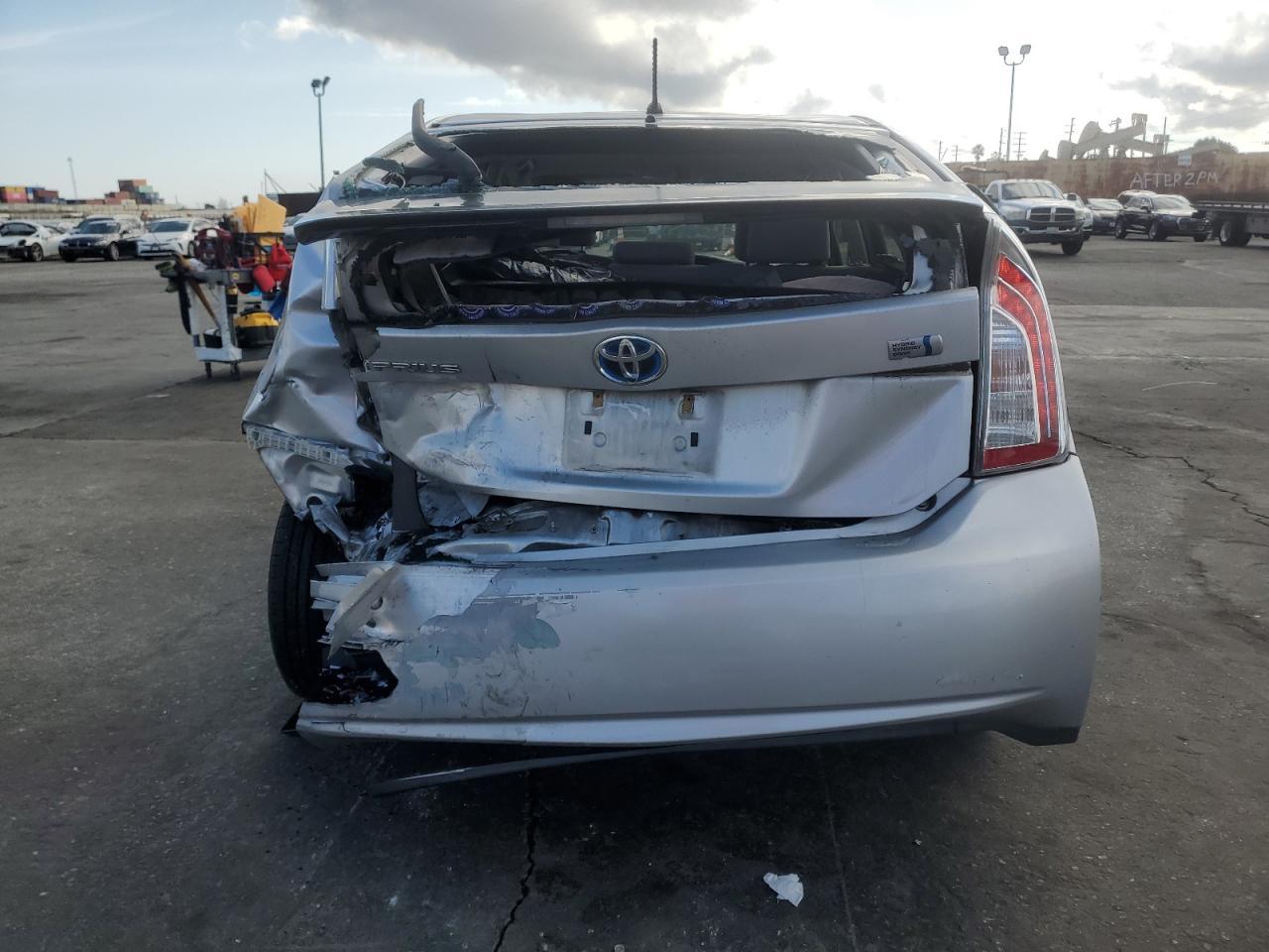 2015 TOYOTA PRIUS