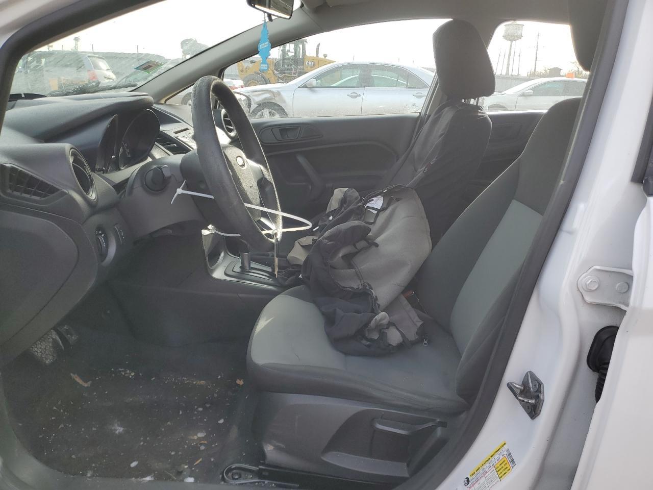 2015 FORD Fiesta