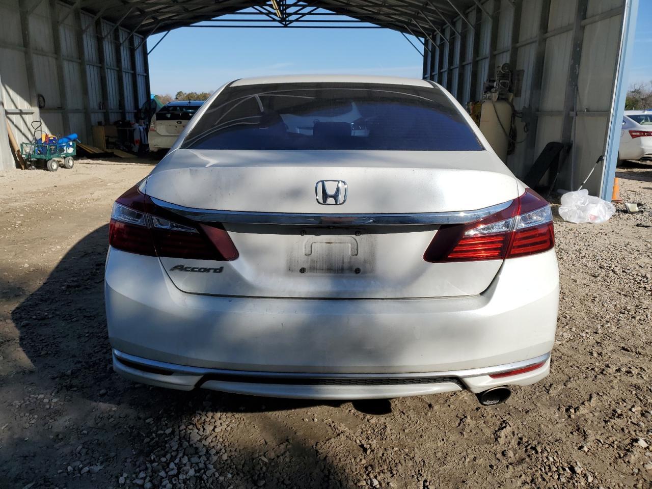 2017 HONDA ACCORD