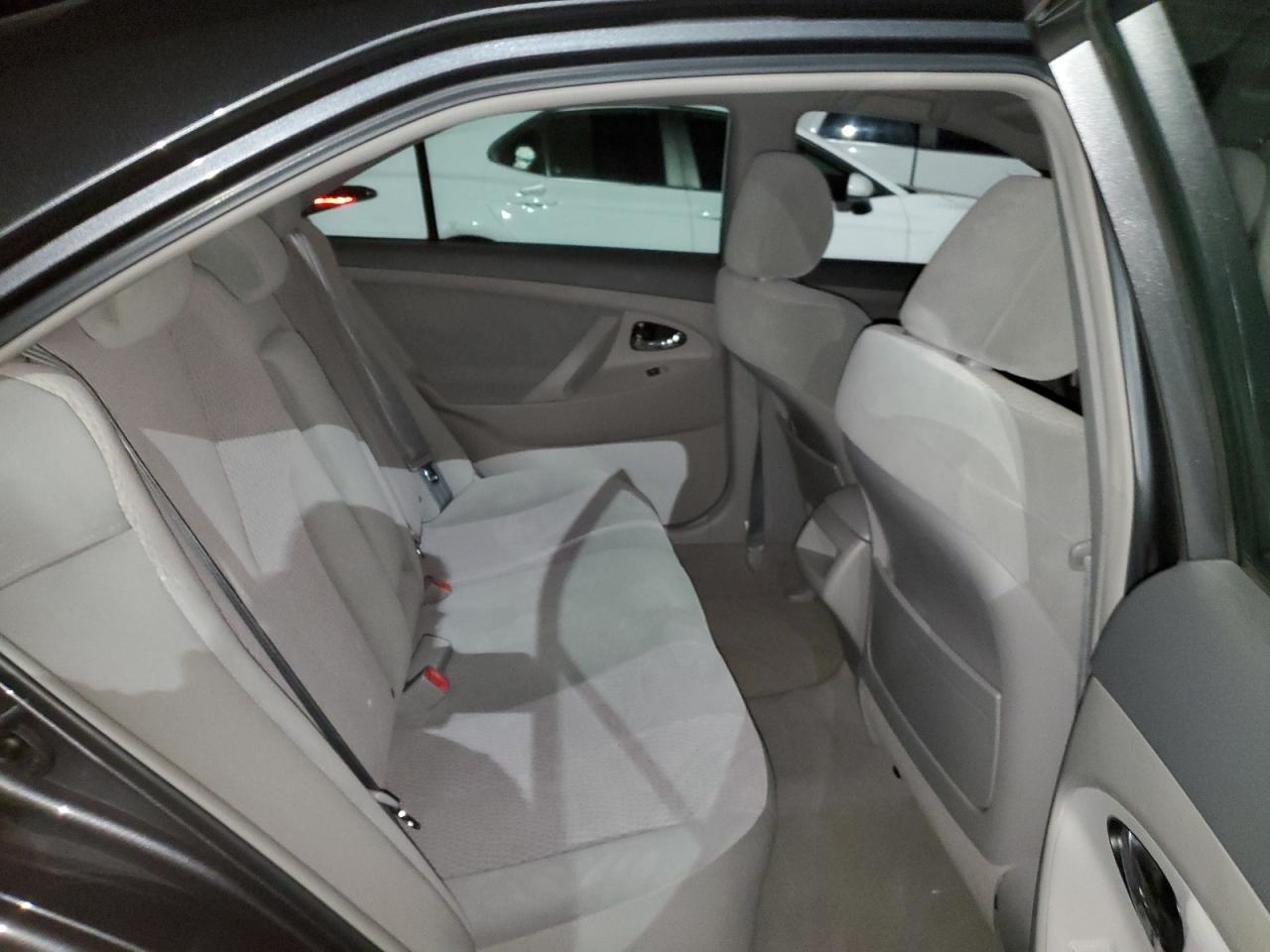 2010 TOYOTA CAMRY
