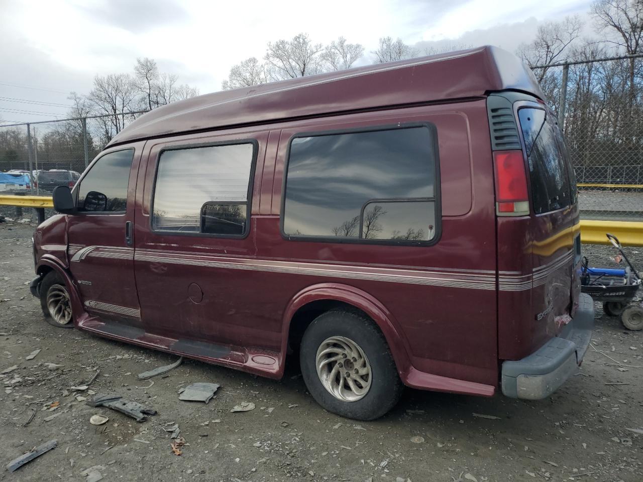 2001 CHEVROLET EXPRESS 2500