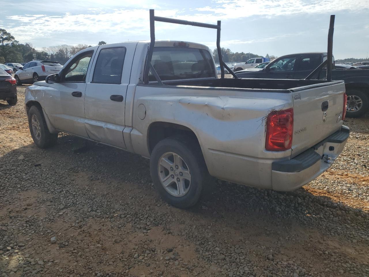 2011 DODGE Dakota