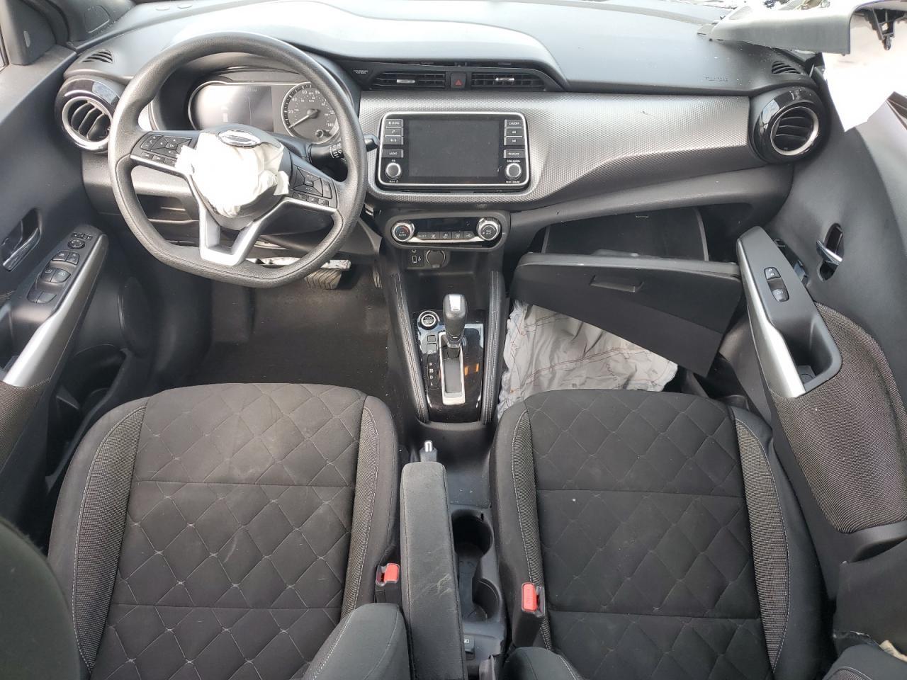 2020 NISSAN KICKS