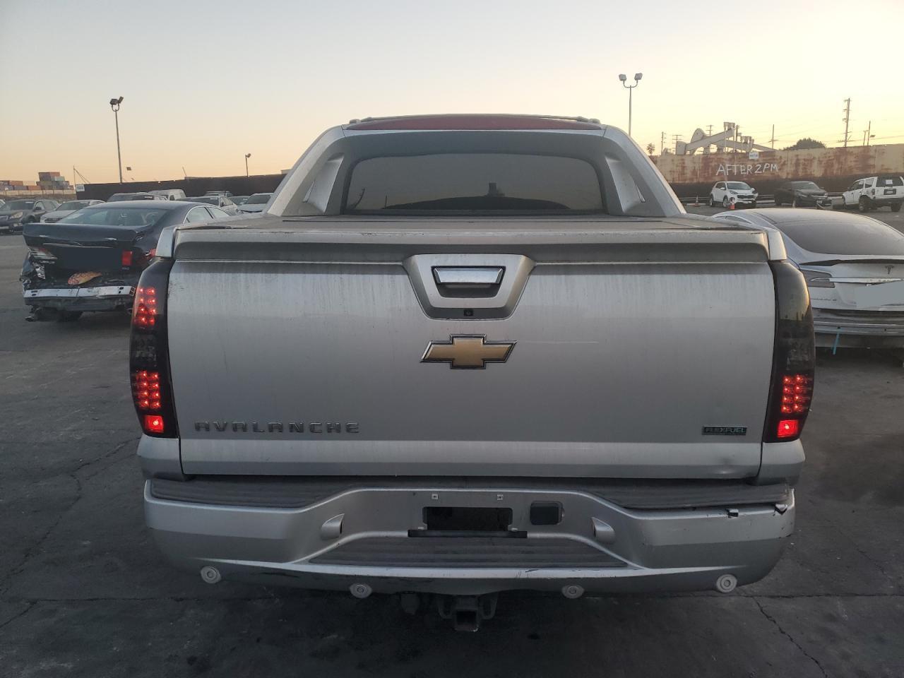 2011 CHEVROLET Avalanche