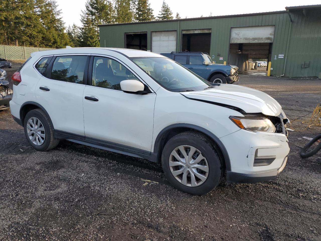 2017 NISSAN ROGUE