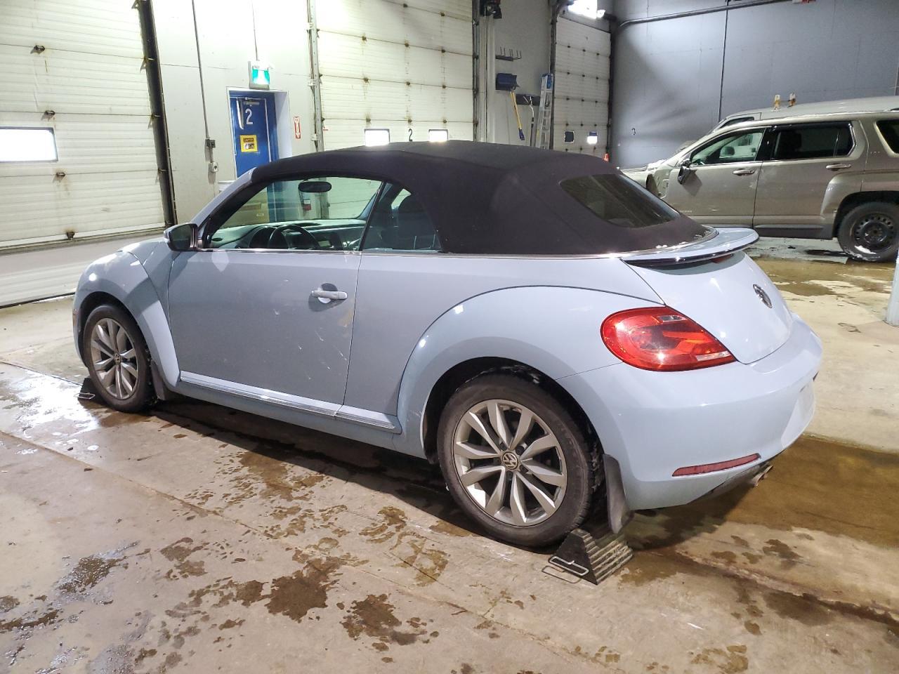 2013 VOLKSWAGEN Beetle