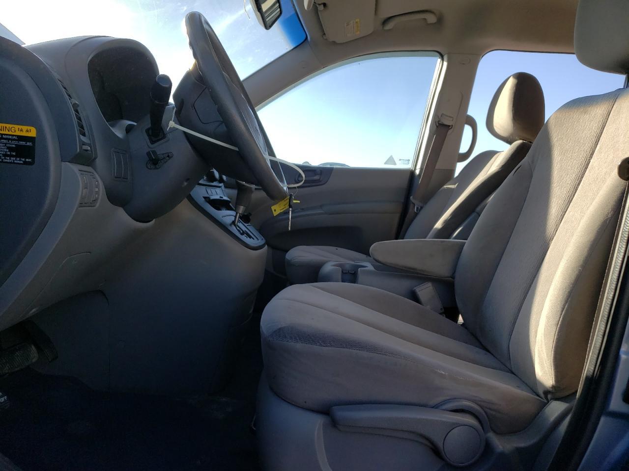 2010 KIA SEDONA