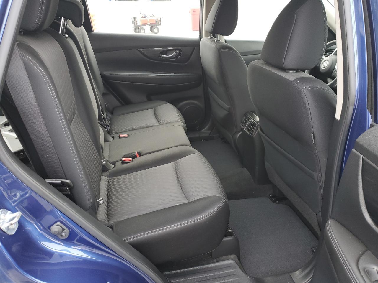2017 NISSAN ROGUE