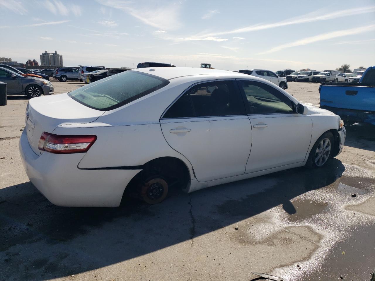 2010 TOYOTA CAMRY