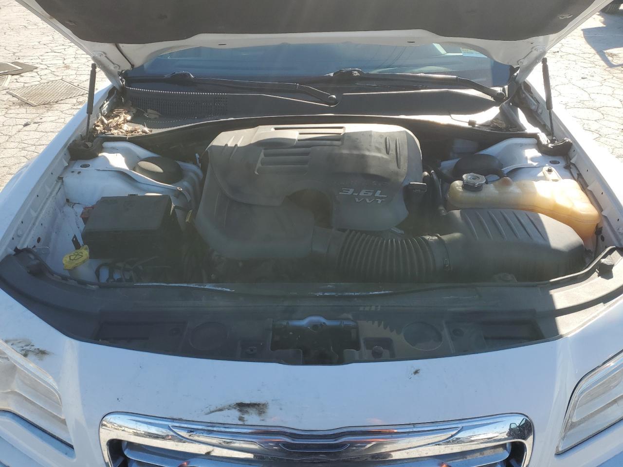 2013 CHRYSLER 300