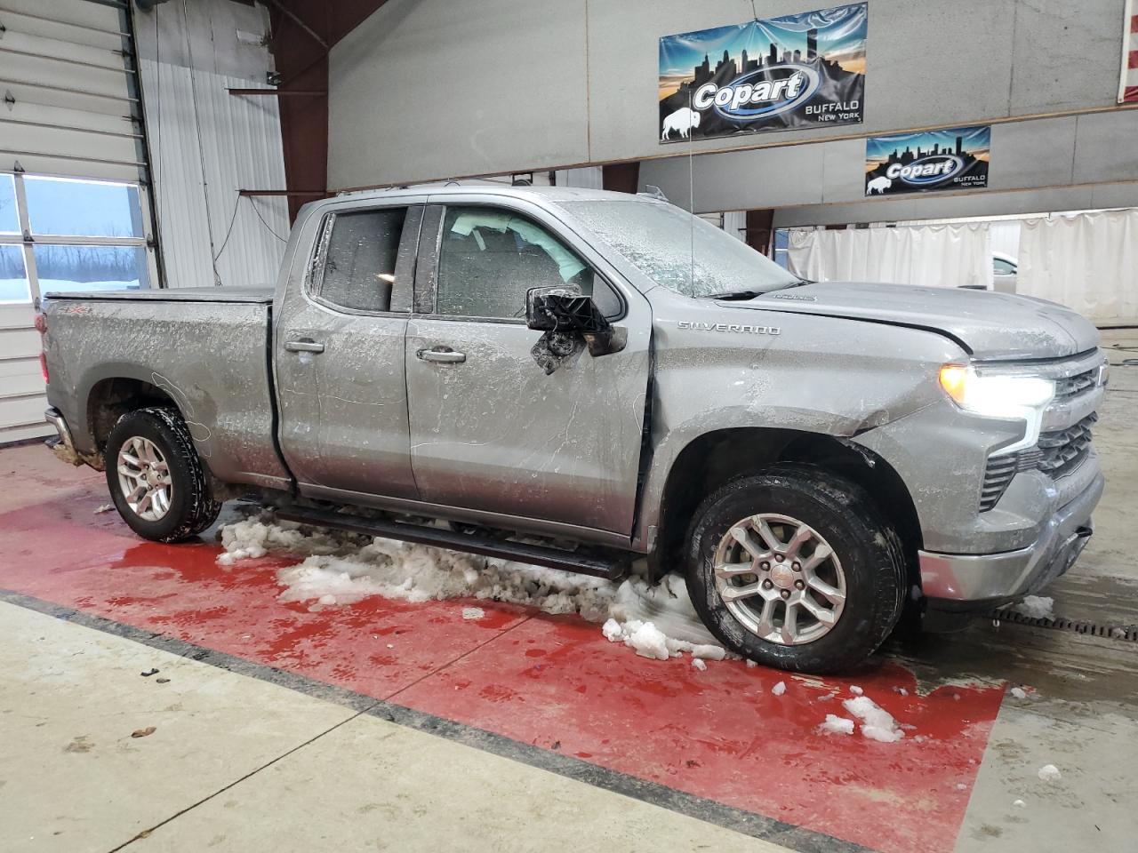 2024 CHEVROLET Silverado