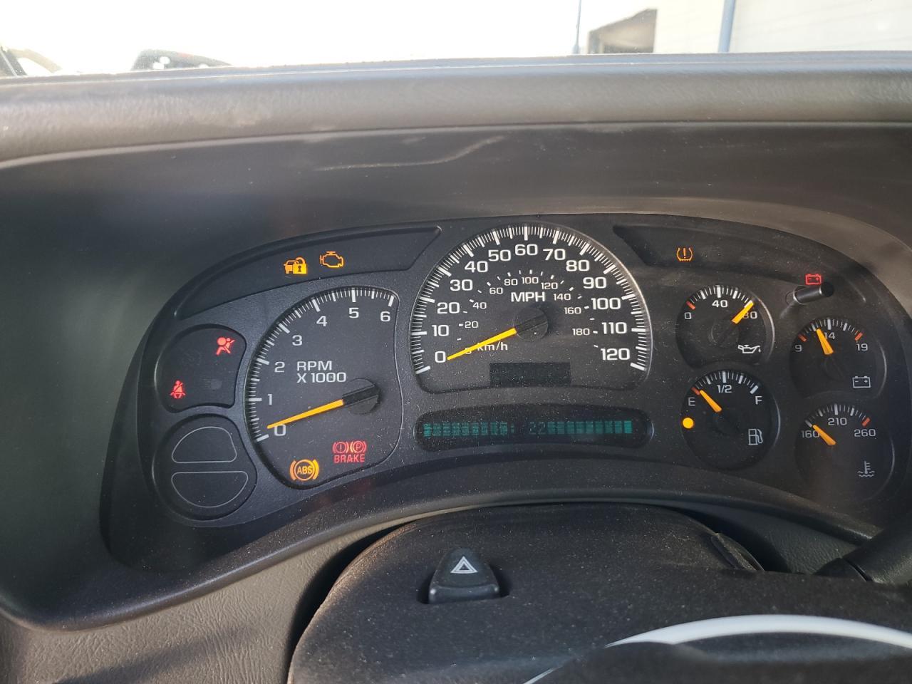 2005 CHEVROLET Suburban