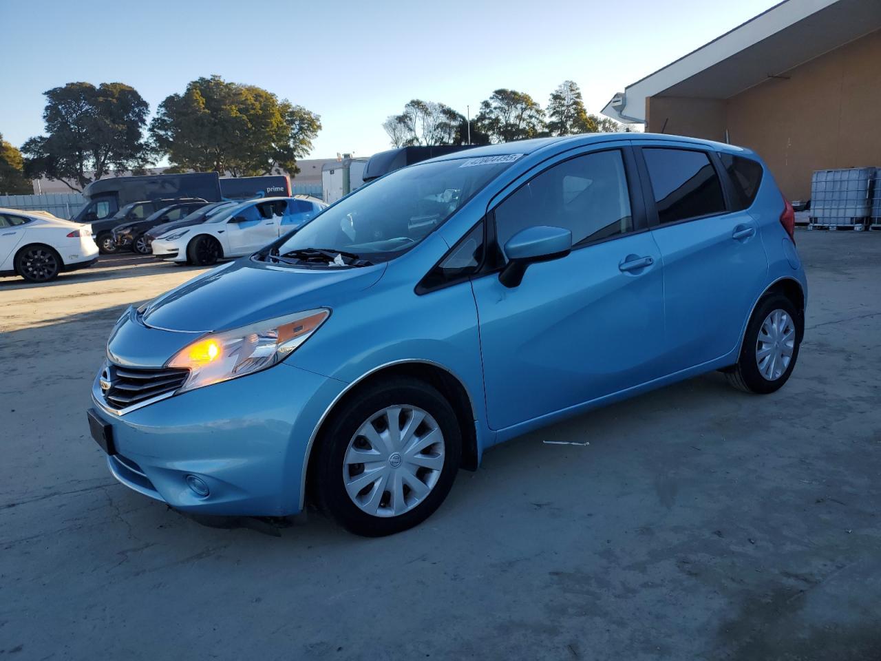2015 NISSAN VERSA
