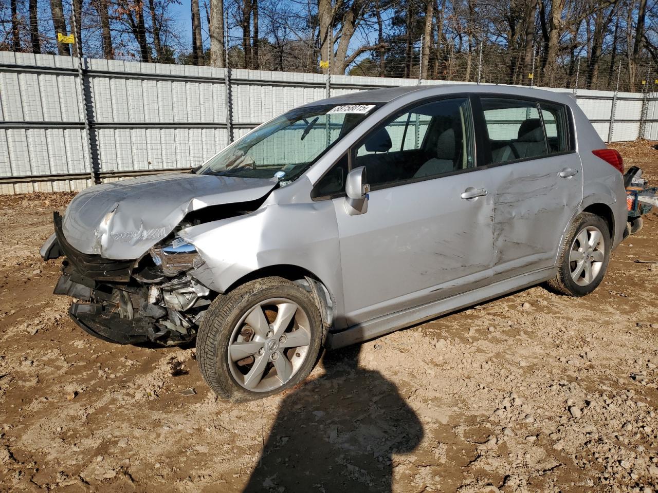 2011 NISSAN VERSA