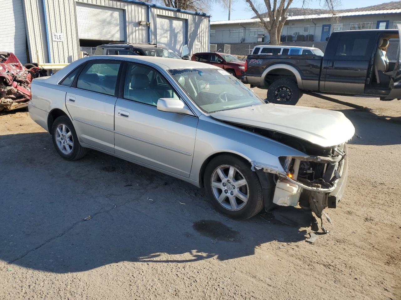 2002 TOYOTA Avalon
