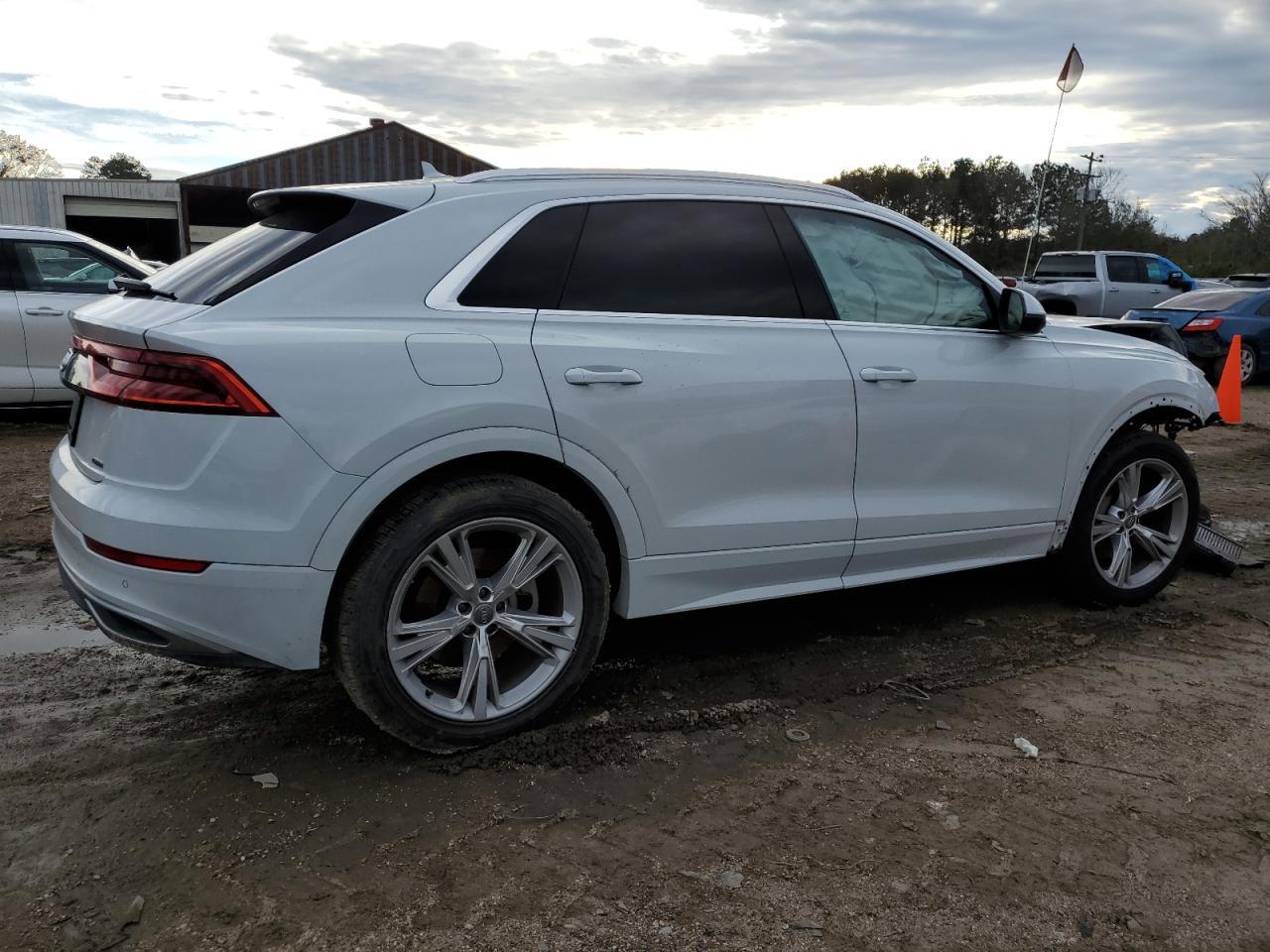 2019 AUDI Q8