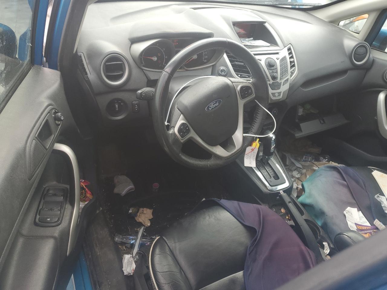2012 FORD Fiesta