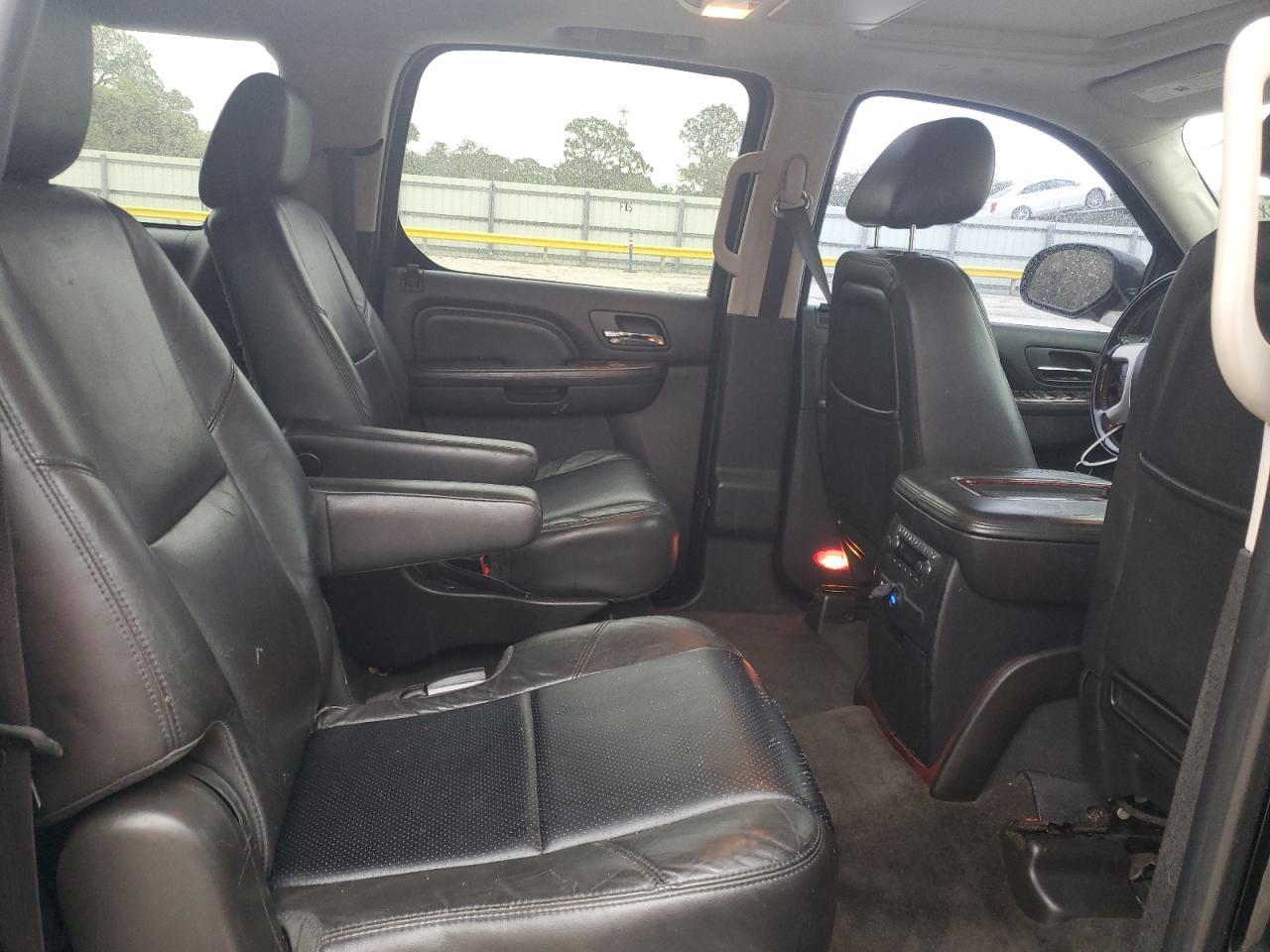 2014 CADILLAC ESCALADE