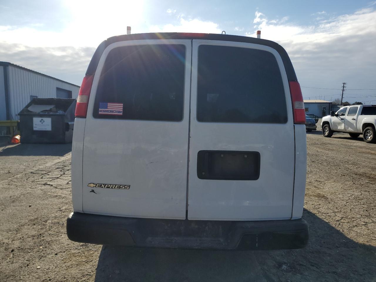 2017 CHEVROLET EXPRESS 2500