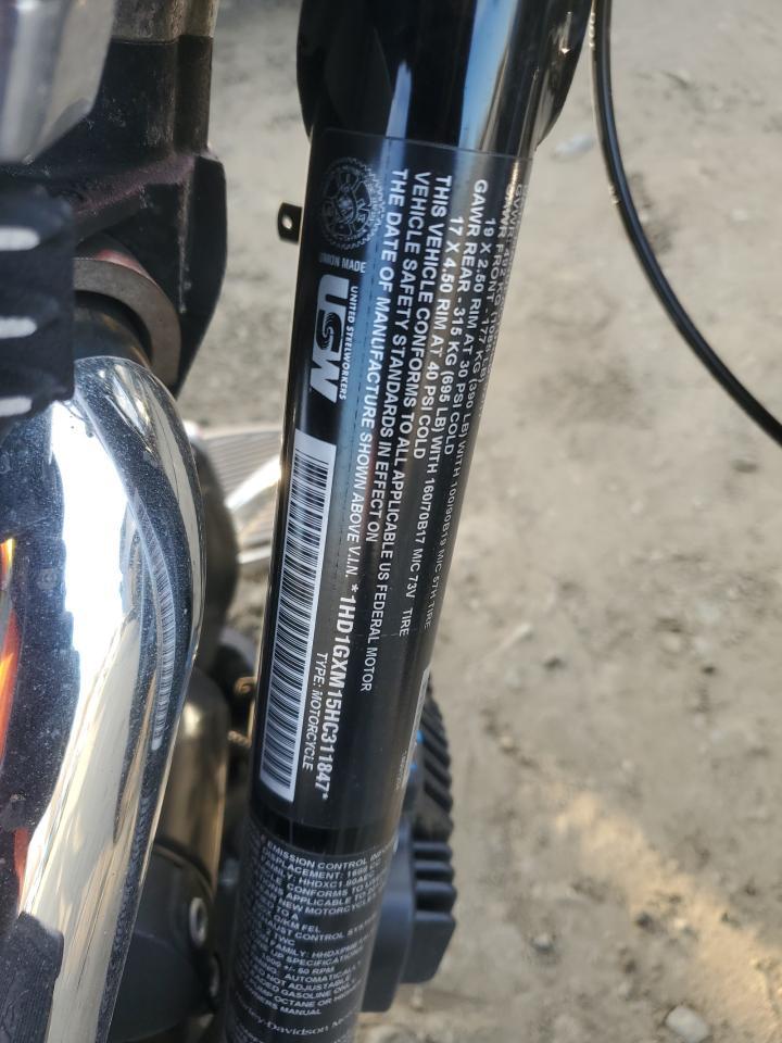 2017 HARLEY-DAVIDSON Fxdb