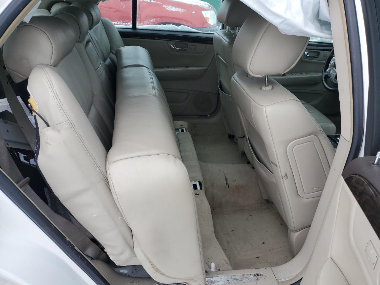 2010 CADILLAC DTS