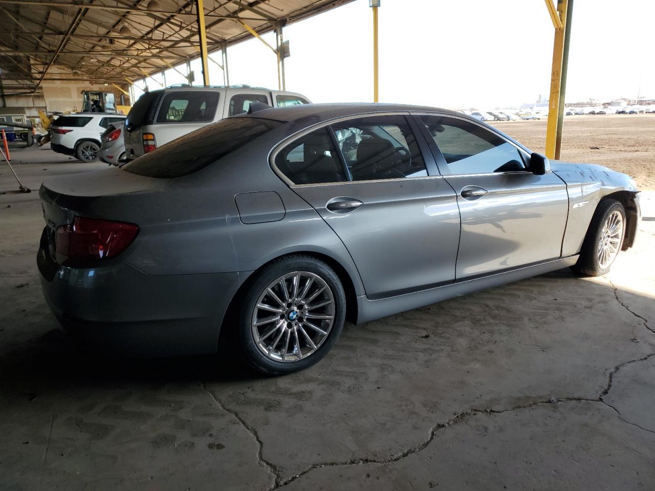 2011 BMW 5 series