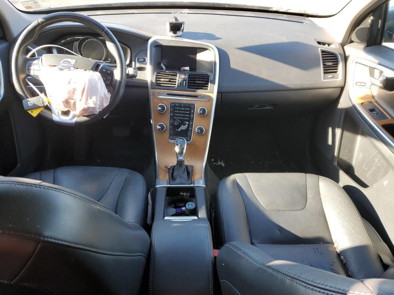 2017 VOLVO XC60