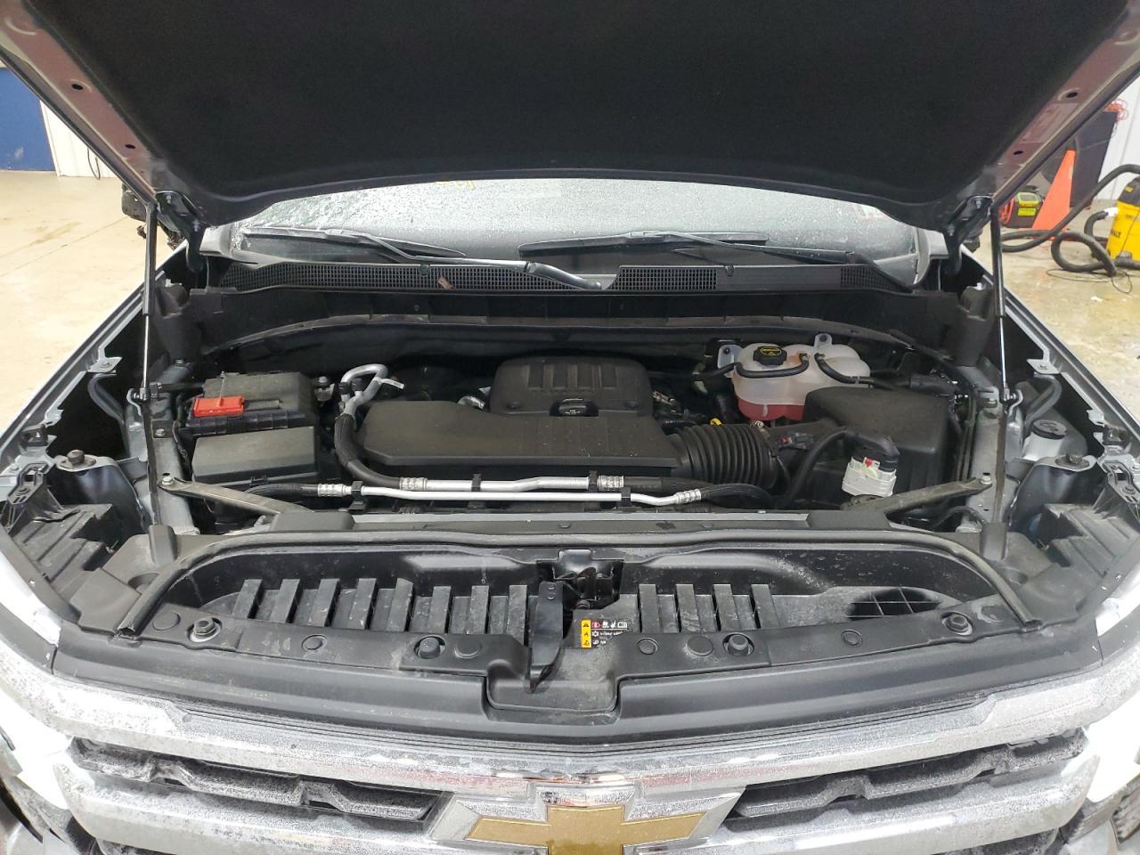 2024 CHEVROLET Silverado