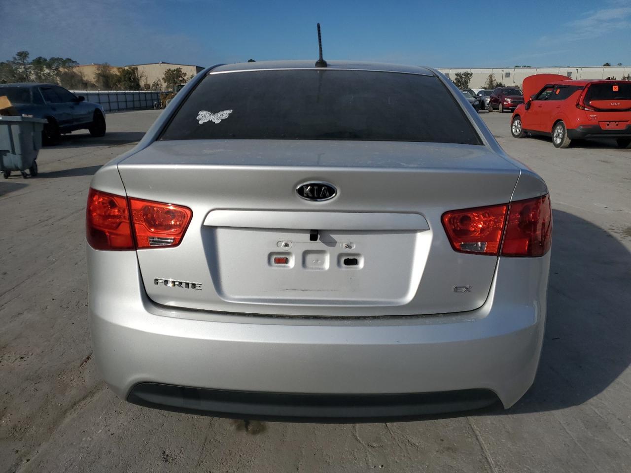 2011 KIA FORTE