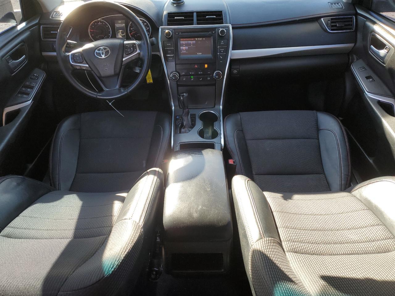 2016 TOYOTA CAMRY