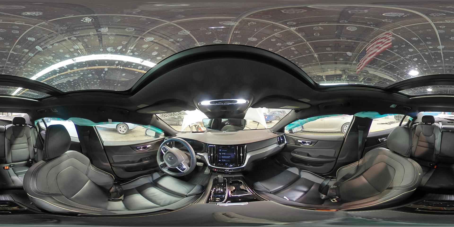2022 VOLVO S60