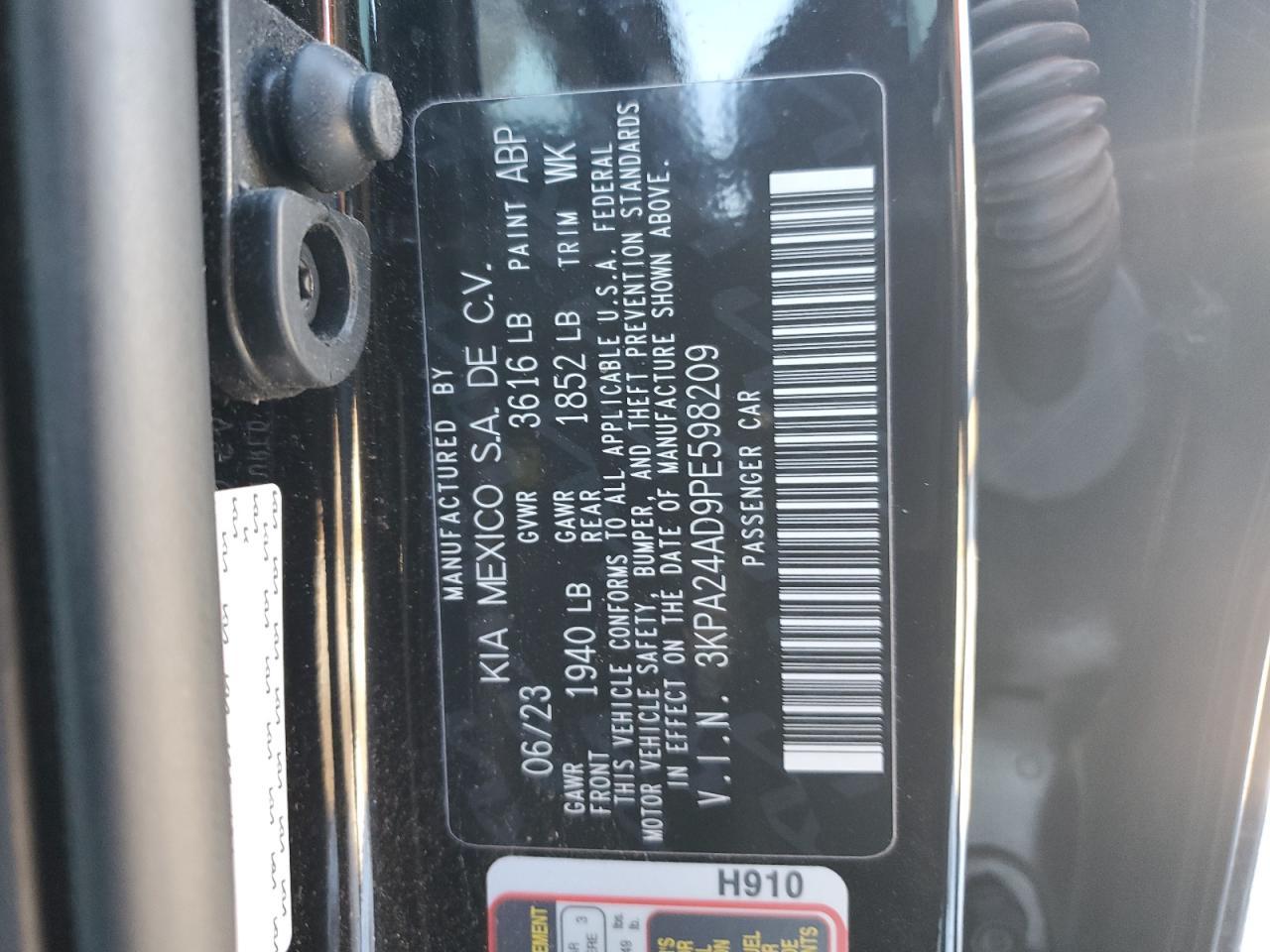 2023 KIA RIO
