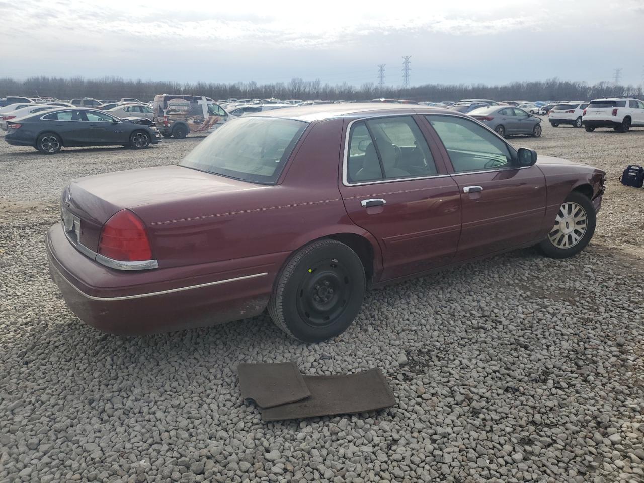 2004 FORD Crown Victoria