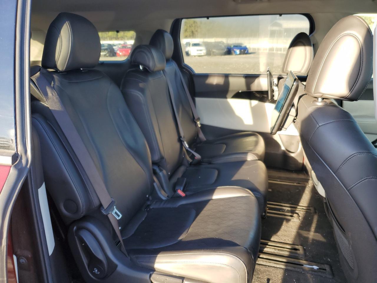 2022 KIA Carnival
