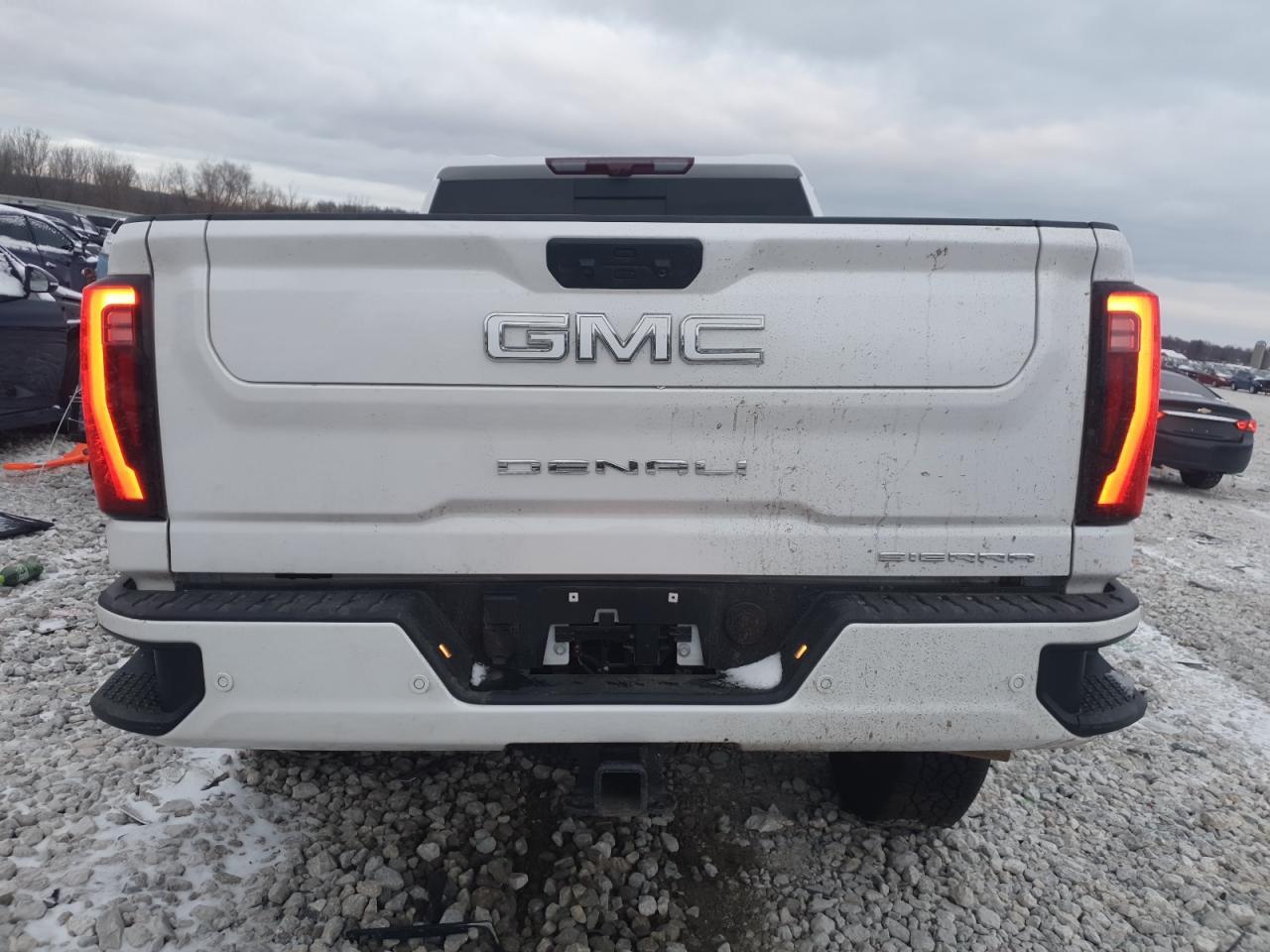 2024 GMC Sierra