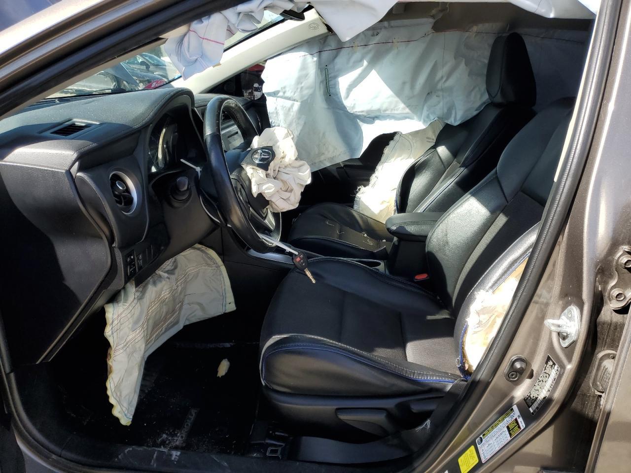 2017 TOYOTA COROLLA