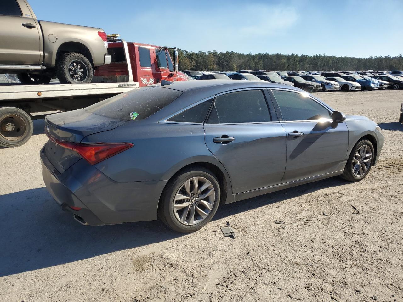 2022 TOYOTA Avalon
