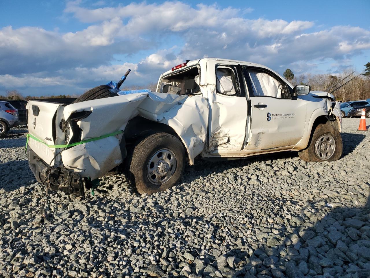 2023 NISSAN Frontier