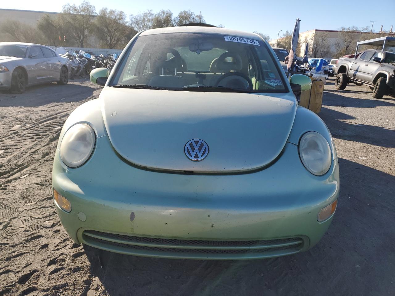 2002 VOLKSWAGEN Beetle