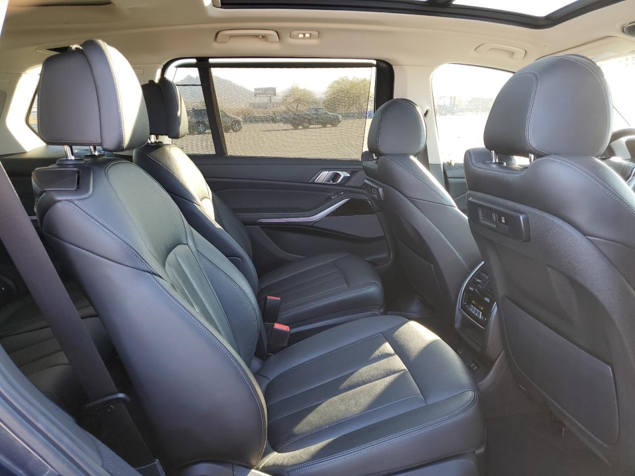 2020 BMW X7