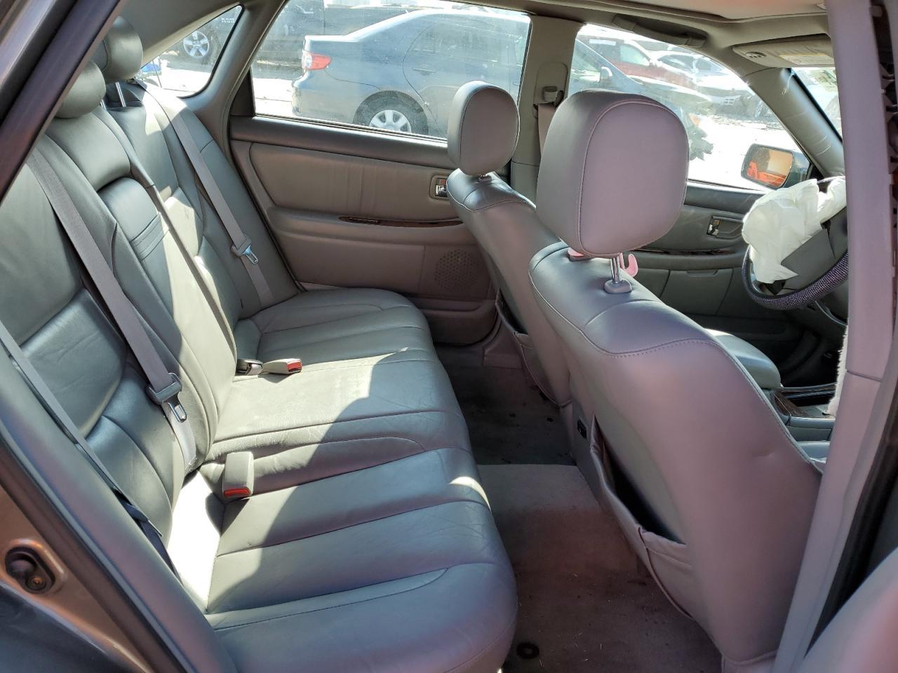 2004 TOYOTA Avalon