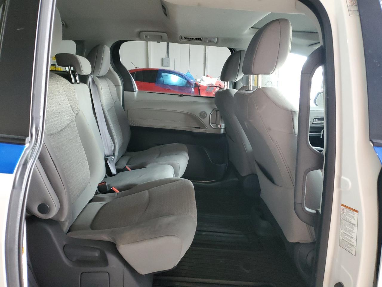 2021 TOYOTA SIENNA