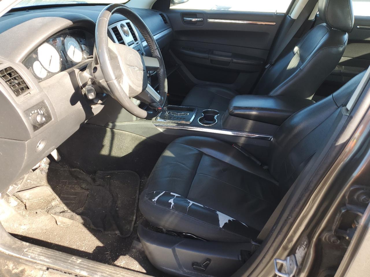2010 CHRYSLER 300